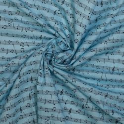 Baumwollstoff „Melodienzauber“ – Hellblau mit Notenprint