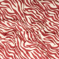 Wasserfester Steppstoff Zebra Rot/Creme – wattiert für Jacken, Westen & Taschen