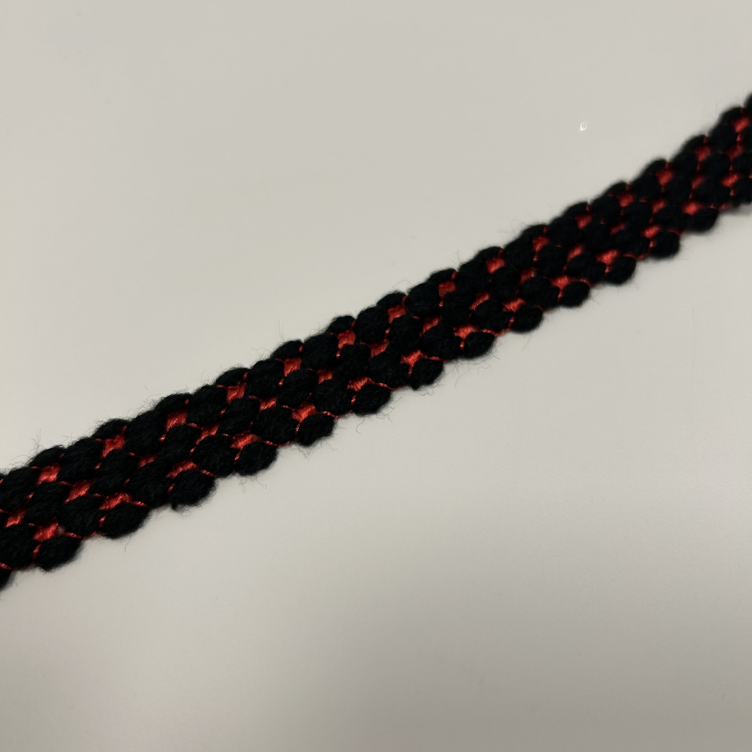 🖤 Häkelborte „Black Ruby“ – 20 mm