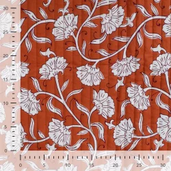 Quilted Baumwollstoff „Ethnic Flowers Cognac“ – gesteppt, doppelseitig, 100 % Baumwolle