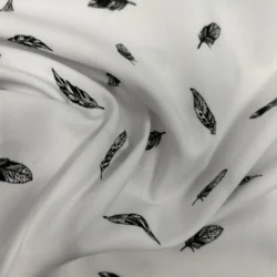 Popeline „Feine Federn – Schwarz/Weiß“