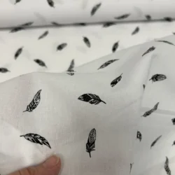 Popeline „Feine Federn – Schwarz/Weiß“
